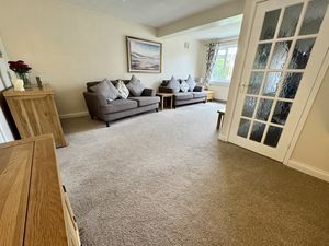 L- Shaped Lounge - click for photo gallery